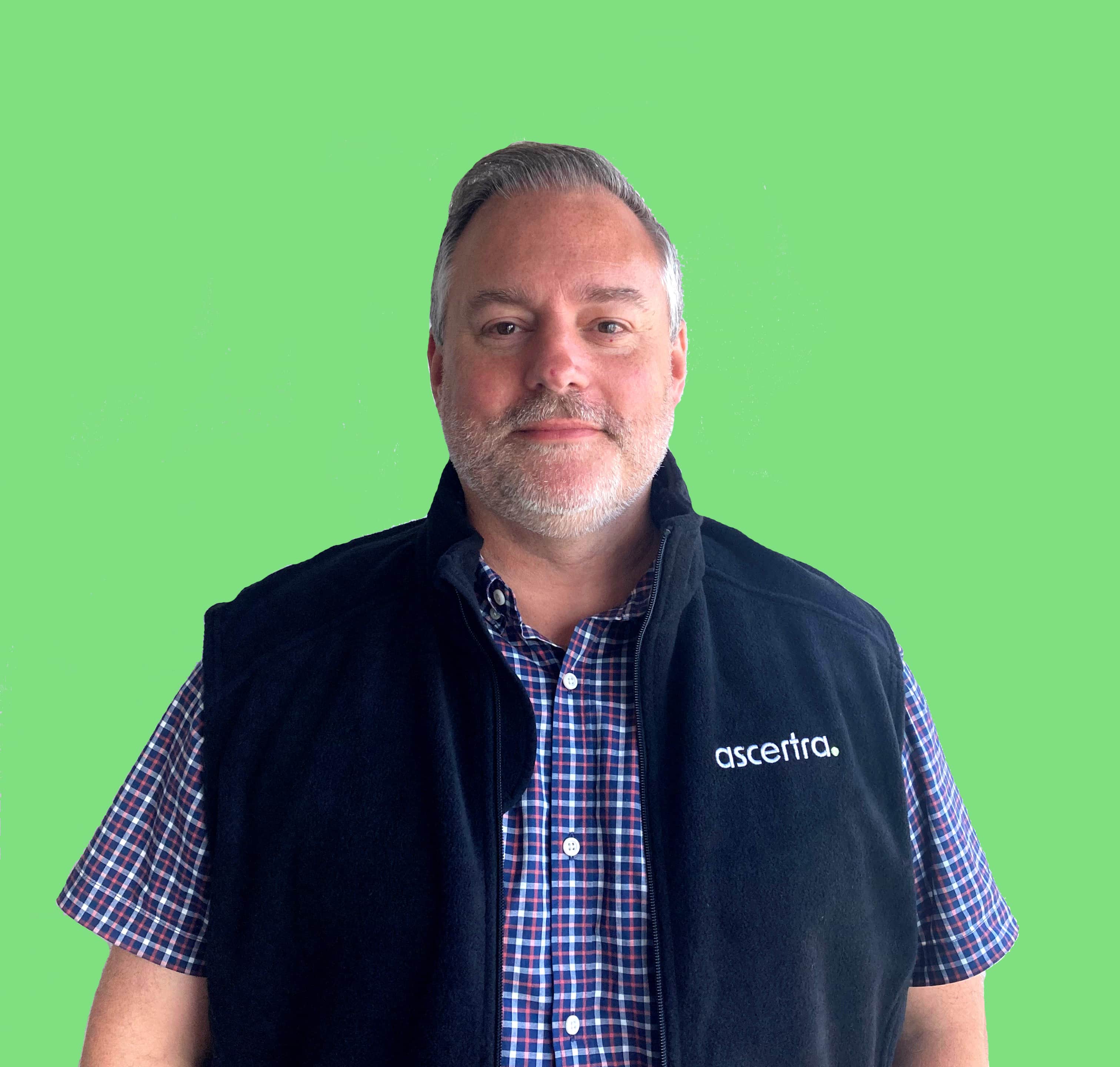 Tom_Cable_Green_Background